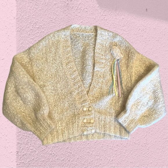 80s vintage cream mohair knit cropped cardigan with appliqué ribbon detail - Picture 7 of 10
